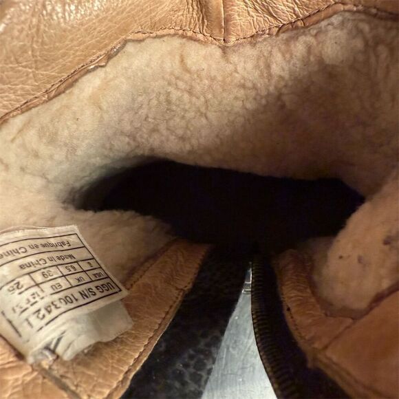 UGG Neevah Shearling Lined Short Ankle Women's Black Suede Size 8 Winter Casual - Picture 11 of 14